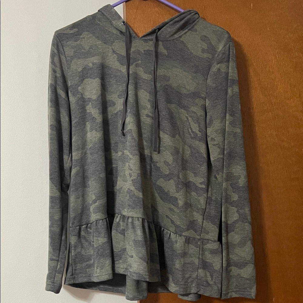 Camo hooded shirt